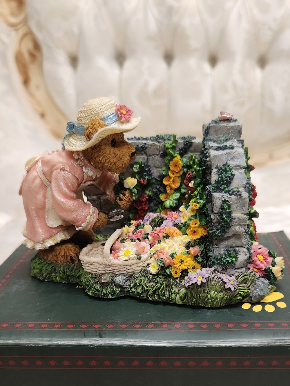 Boyds Bears & Friends - Elizabeth Bearsley ... Garden Time Figurine 2277940